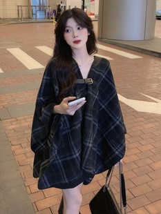 小香风黑色中长款格子毛呢外套女秋冬欧货小个子斗篷披肩加厚大衣