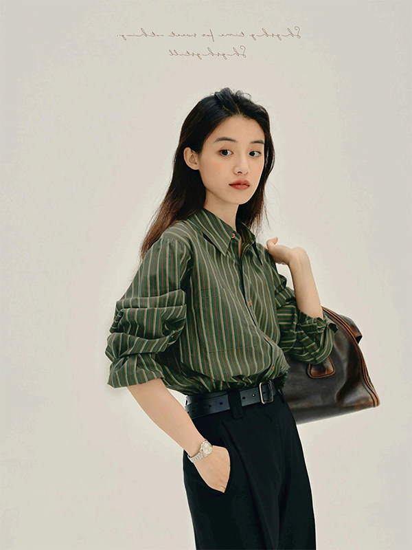 绿色条纹翻领长袖衬衫女春秋欧货港风覆古修身显瘦通勤高级感上衣