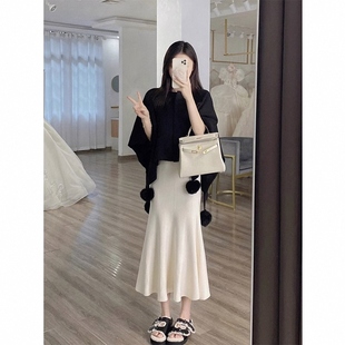 斗篷披肩外套女春秋季欧货针织开衫鱼尾一步半身裙小个子两件套装