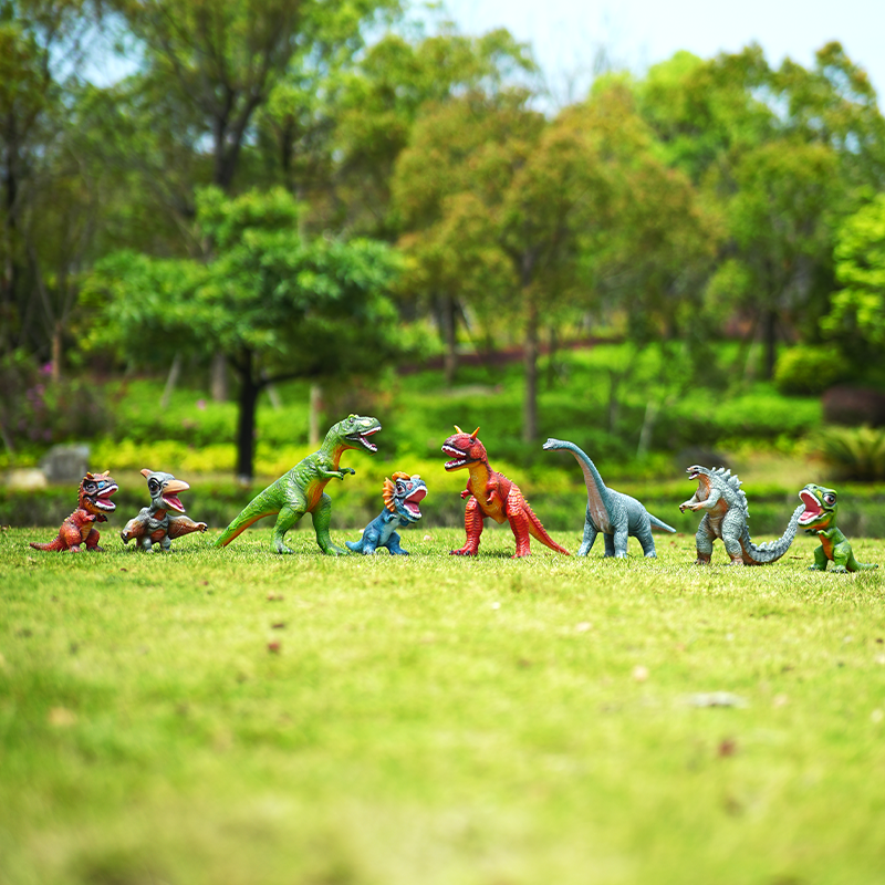 户外仿真小恐龙动物摆件草坪雕塑