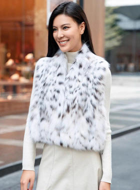 豹纹山猫短款马甲女2026秋冬季纯色潮流时尚上衣轻奢无袖毛毛保暖