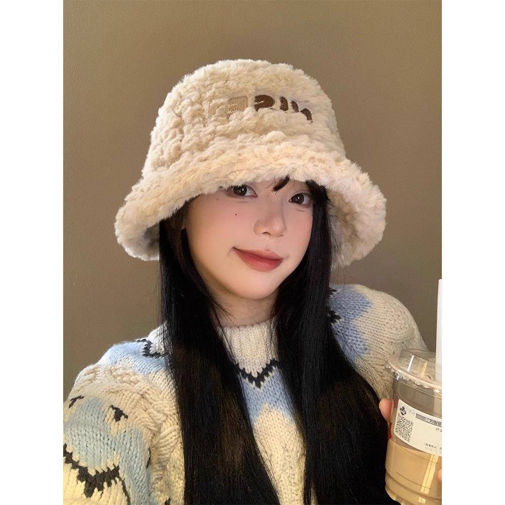 毛绒渔夫帽女款冬季2025新款显脸小盆帽加厚保暖护耳毛茸茸帽子
