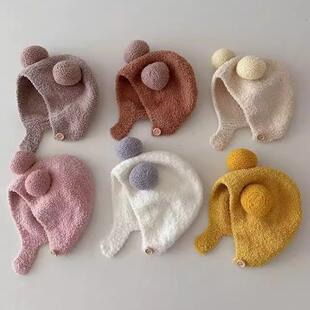 ins韩系洋气婴儿护耳帽秋冬季毛绒保暖小月龄宝宝撞色双球帽子冬