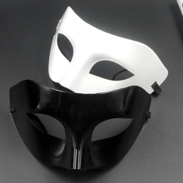 黑色打底的面具有哪些_黑色打底的面具有哪些品牌