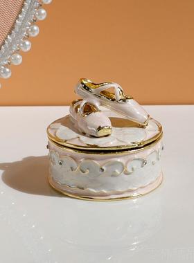 正品白色芭蕾舞鞋盒指合金戒指项链首珠饰盒戒盒宝盒送女朋友圆礼