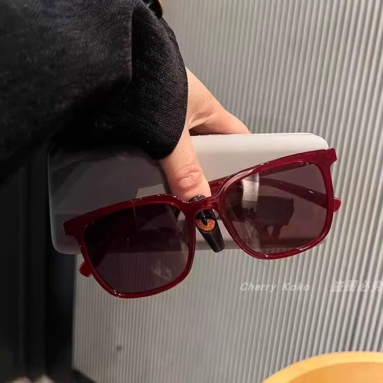 英国CherryKoko时尚红色墨镜女款方圆脸防紫外线偏光太阳眼镜男潮