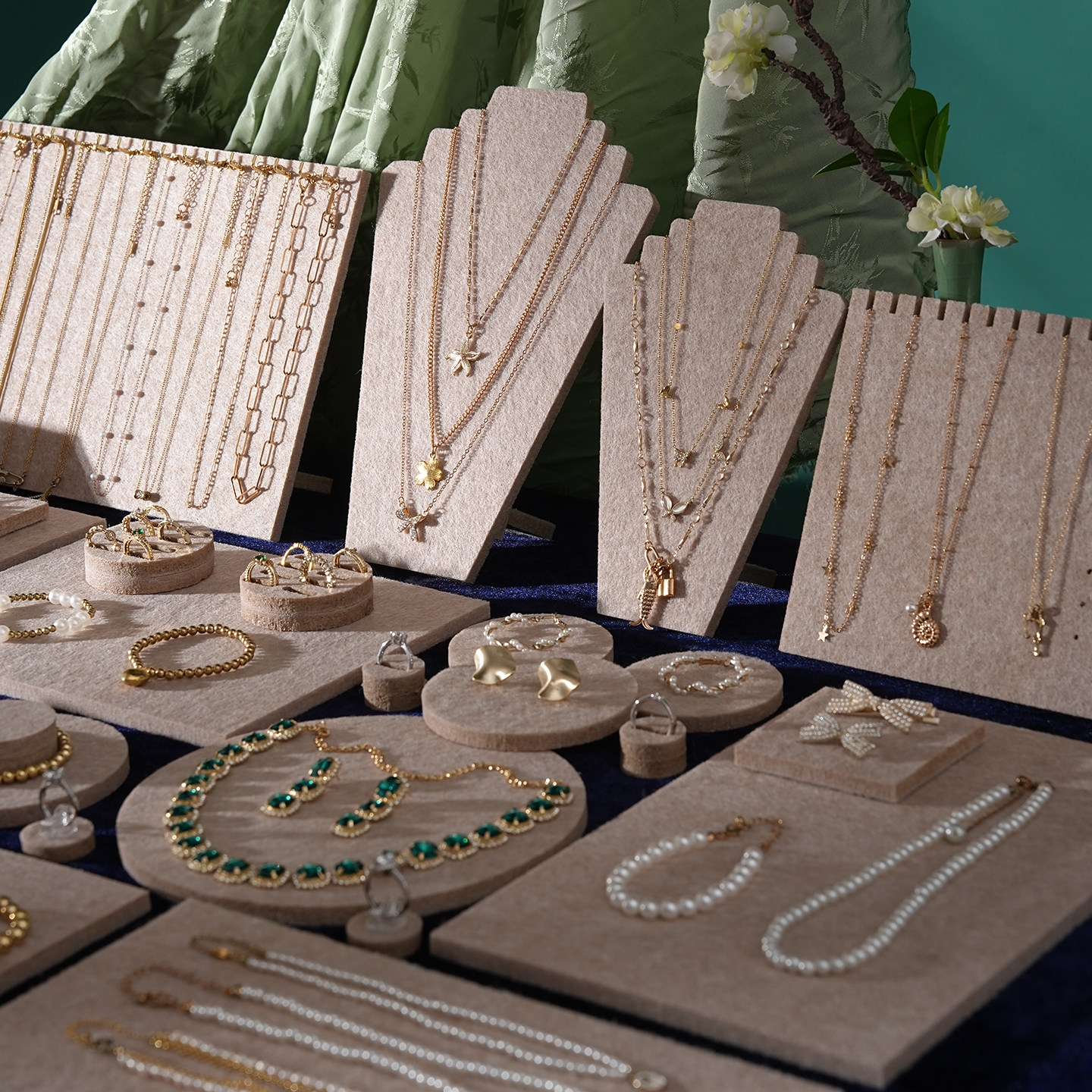 首饰展示架浅棕毛毡项链手串架陈列戒指耳环店铺拍摄道具创意摆件,饰品/流行首饰/时尚饰品新,首饰展示架,淘宝优惠券,粉丝福利购,淘宝优惠卷