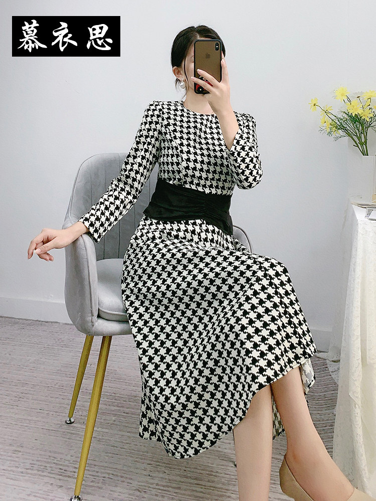 慕衣思厚雪纺连衣裙女2020秋冬新款气质显瘦千鸟格子长袖中长款潮