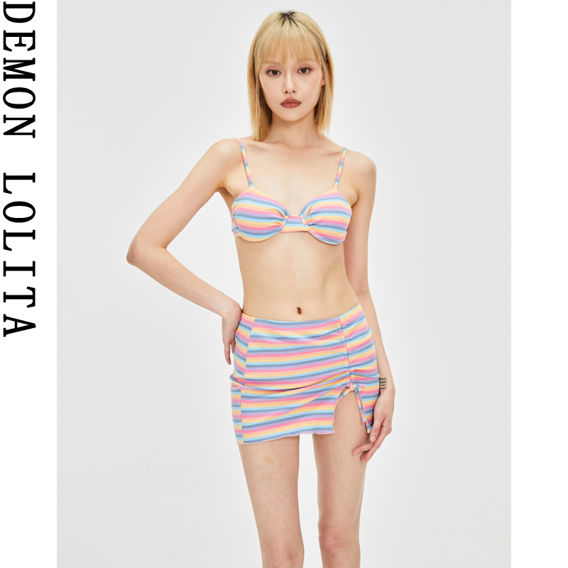 ins风性感分体比基尼泳衣