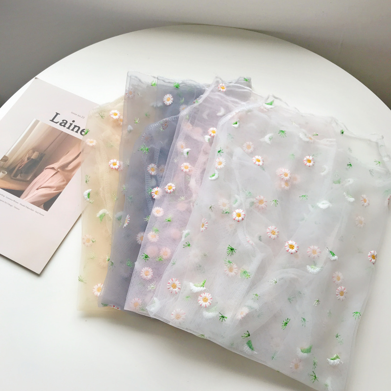 2020年春季半高领蕾丝打底衫女刺绣网纱内搭洋气超仙上衣甜美