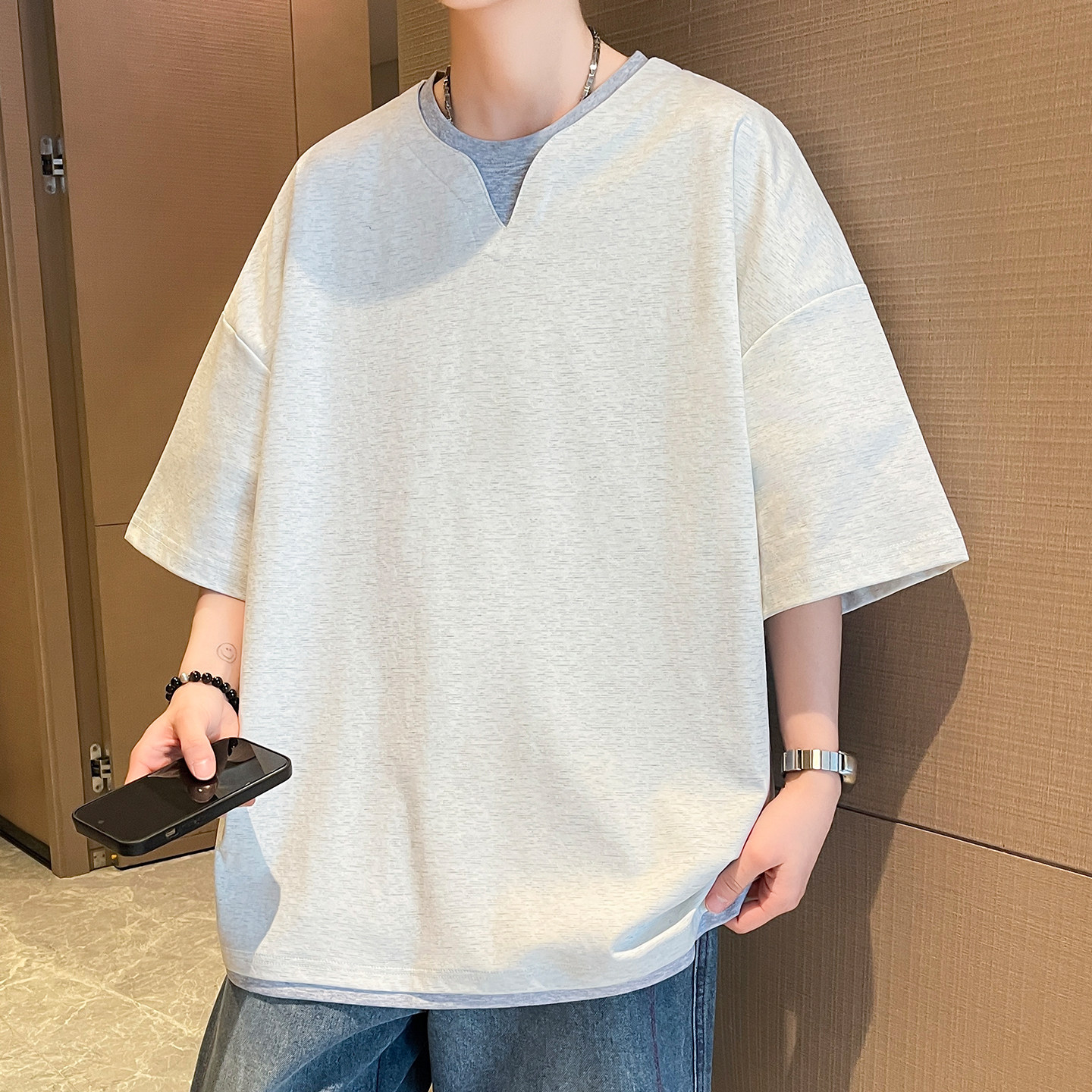 专柜假两件冰丝短袖t恤男夏季cleanfit风小V领半袖上衣男宽松休闲