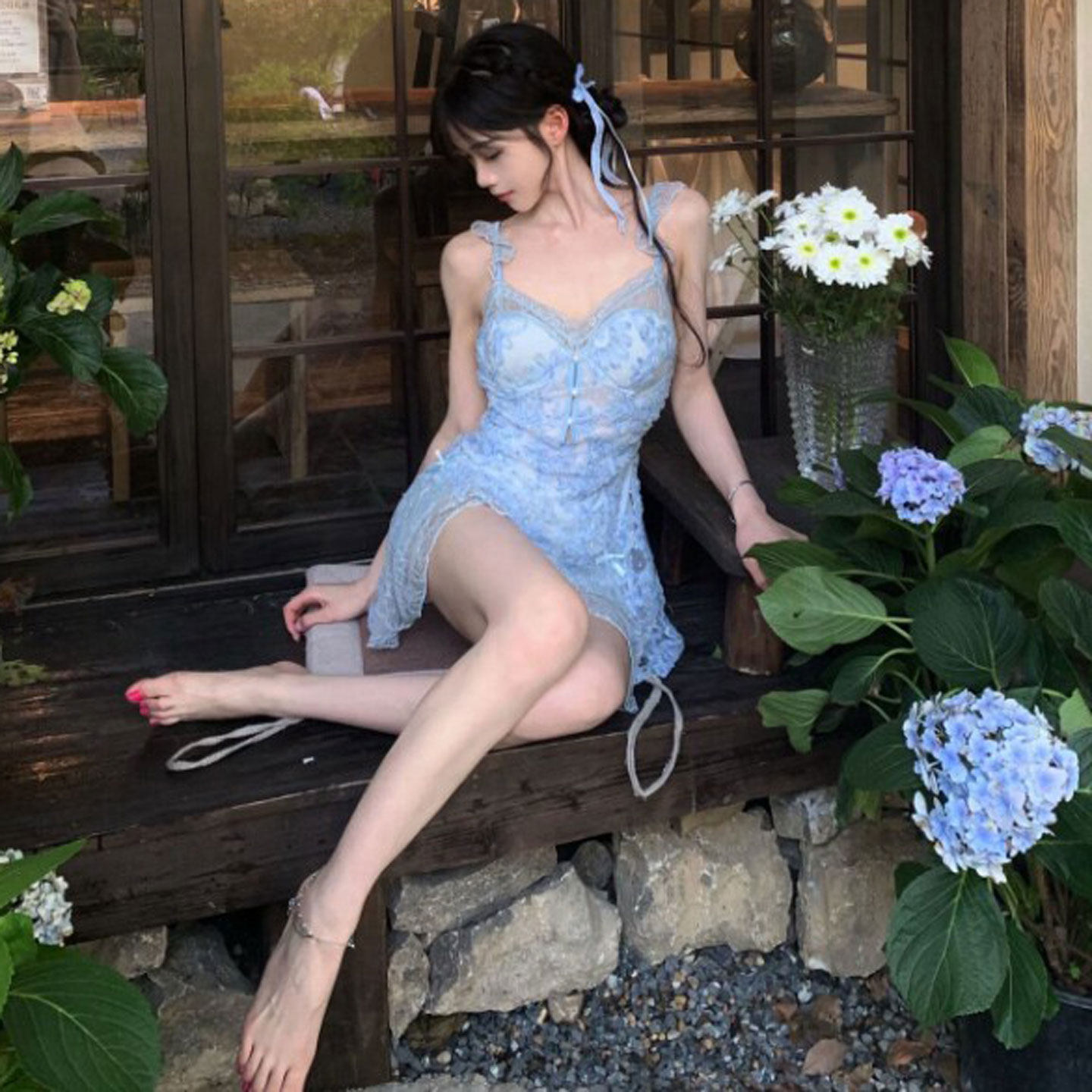 专柜法式独特超好看的V领收腰修身吊带连衣裙度假风绝美小裙子26