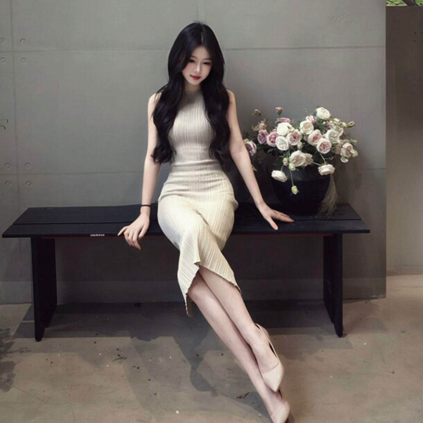 专柜御姐穿搭高级感气质针织吊带连衣裙性感风紧身包臀长裙2026年
