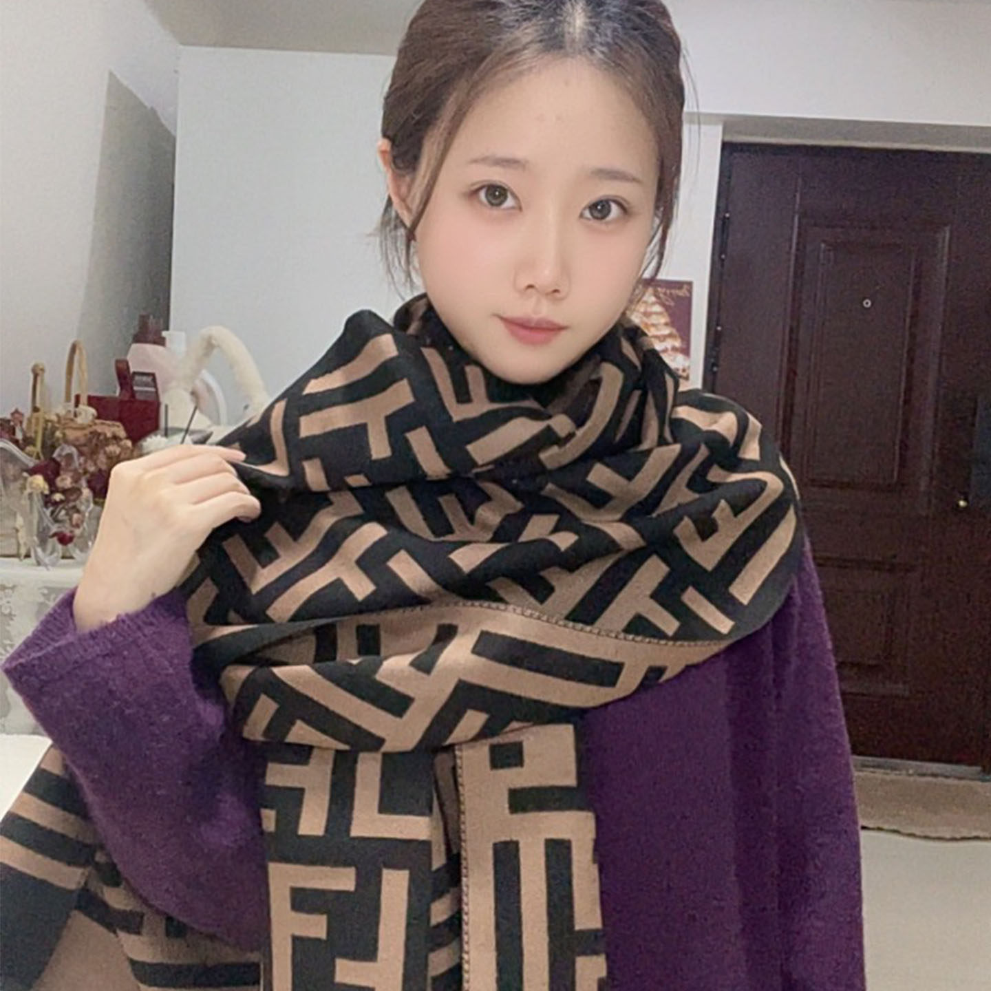 高级感黑金老花围巾女冬百搭围脖