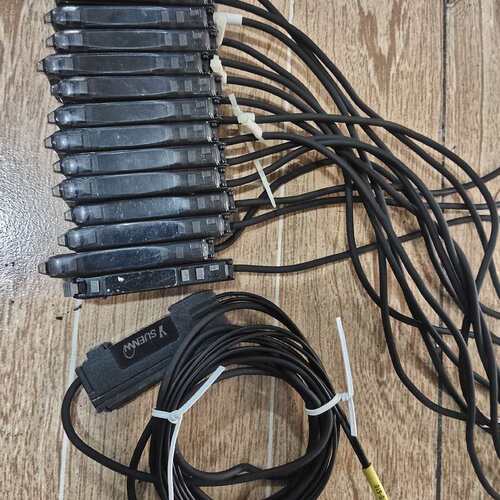 议价SUENW神武Q－V21高精度智能双数显光纤放大器，实物