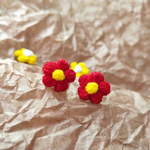 【sugar手作】手工编织钩织微钩百搭红色泡芙小花耳钉