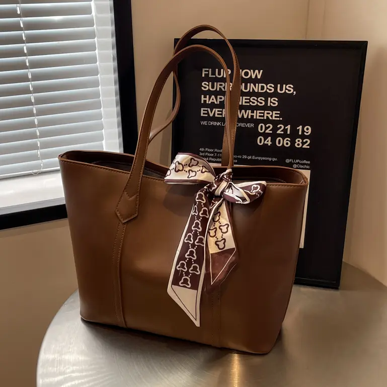 大容量通勤潮秋冬单肩托特包