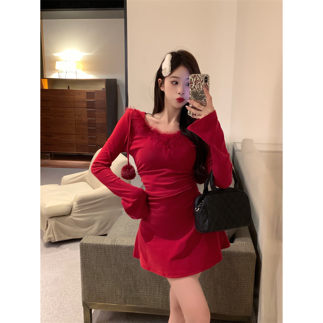 实拍秋季大V毛领连帽包臀裙修身收腰A摆褶皱连衣裙