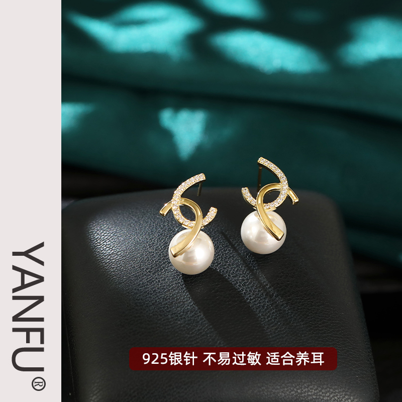 独特绝美2025耳坠法式金色双C珍珠女耳环轻奢高级感气质耳饰耳钉