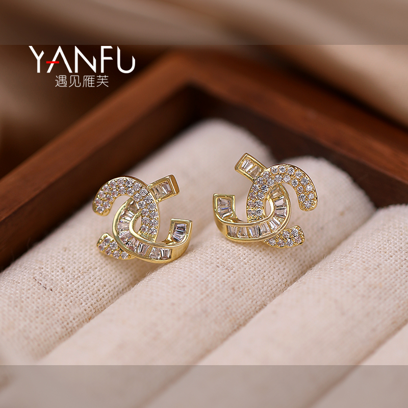 小香风双c锆石耳钉2025新款爆款耳环女纯银高级感轻奢洋气耳饰品