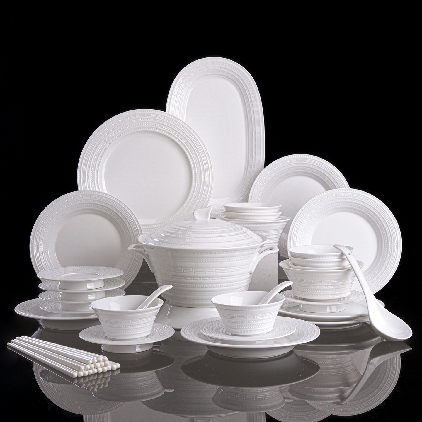 2026新款碗碟套装家用釉下彩浮雕中式景德镇高级感碗餐具套装盘子,餐饮具,碗,淘宝优惠券,粉丝福利购,淘宝优惠卷