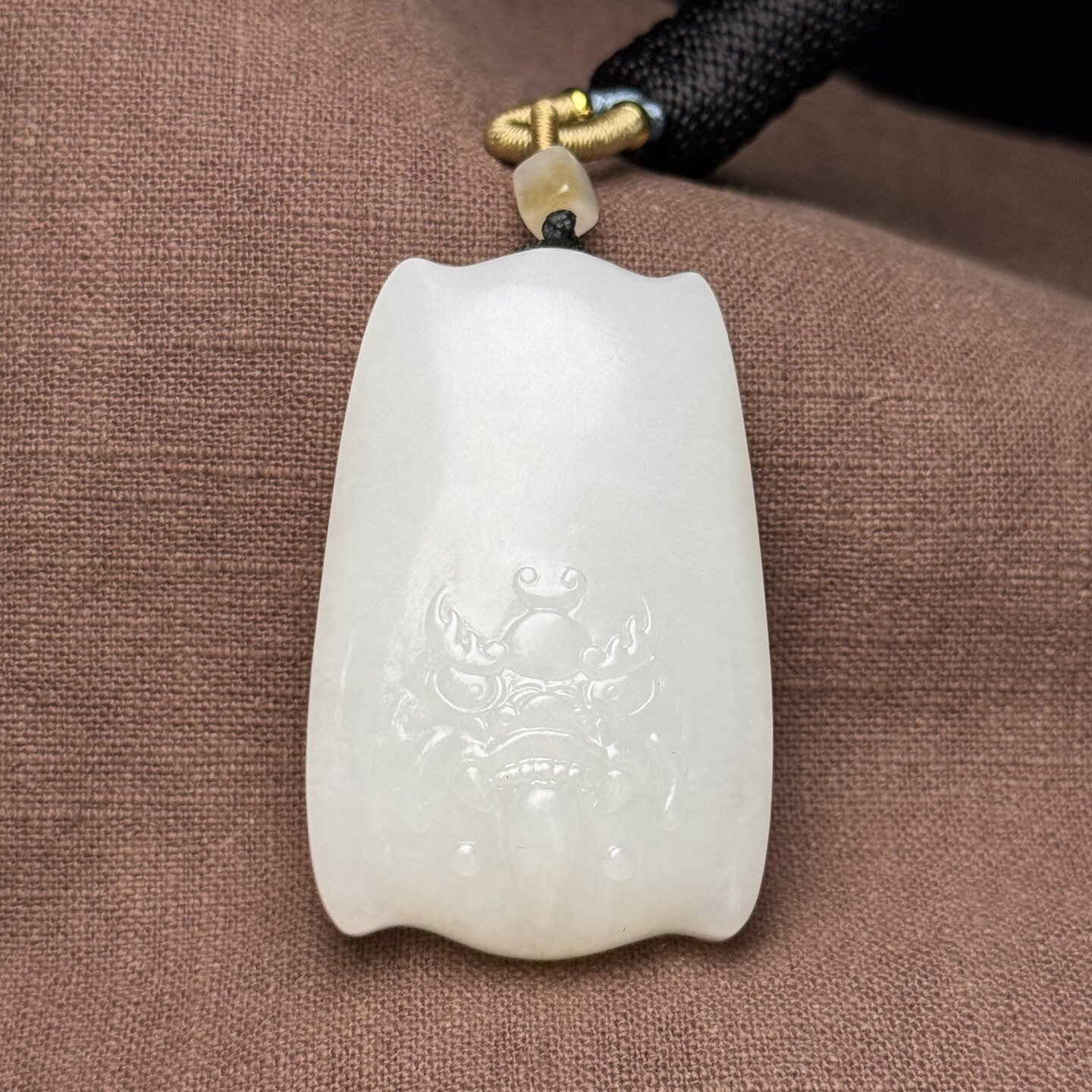 和田白玉兽面纹玉佩苏工老料