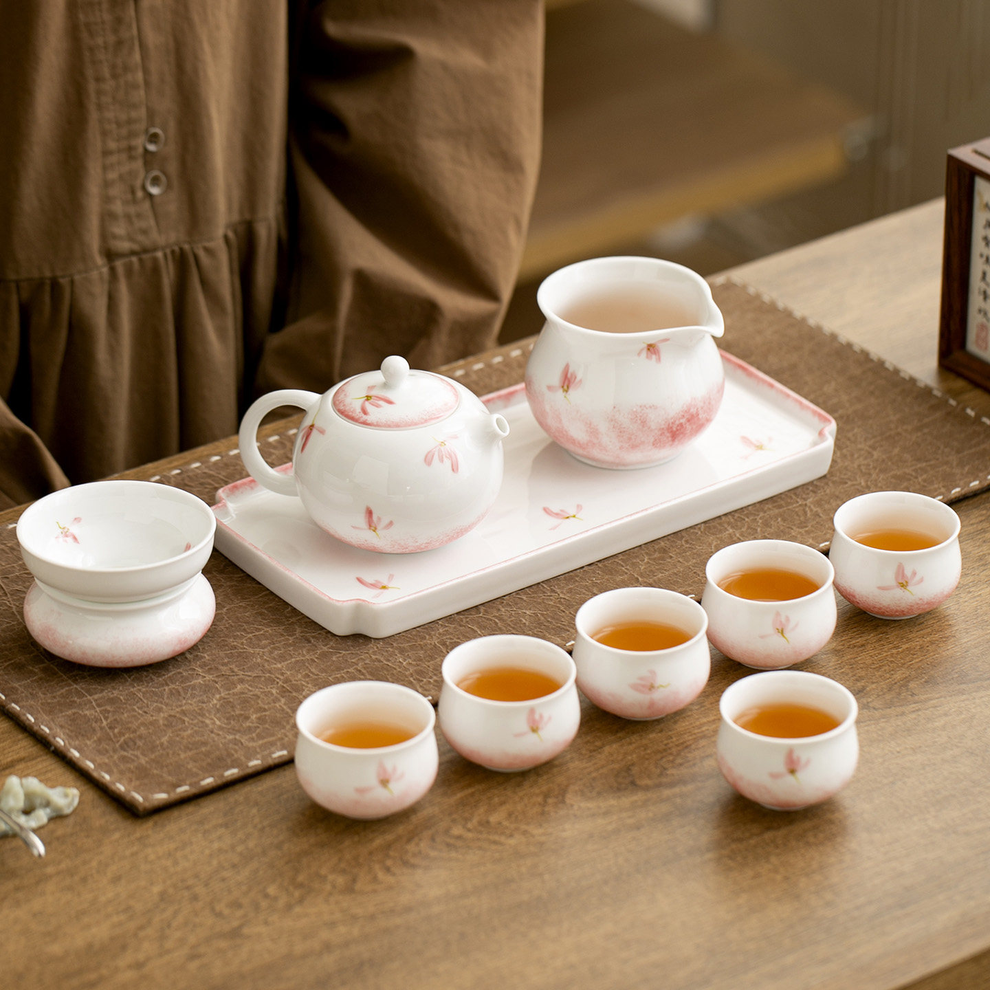 2026新款手绘白瓷功夫茶具泡茶壶茶杯茶盘一整套家用女士喝茶套装