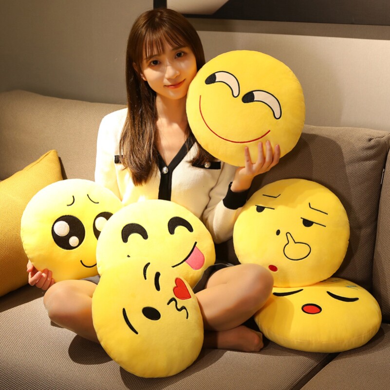 创意表情包抱枕毛绒玩具抱枕圆形毛绒玩具女生睡觉抱枕椅子靠垫