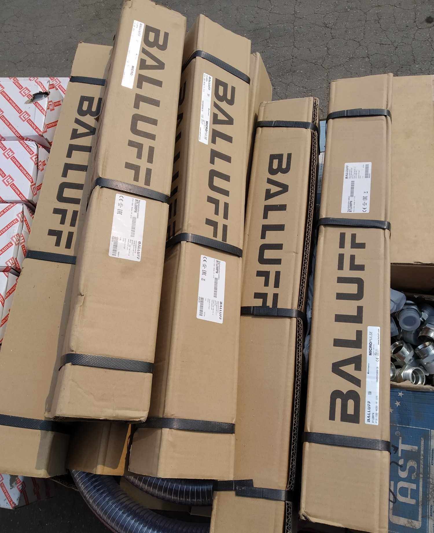 全新德国巴鲁夫btl0mpn btl6-e500-m0350-pf-s115位移传感器现货