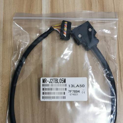 * MR-J2TBL05M 1M 2M 3M 三菱 MR-J2S 伺服线 带端子台 3M 10询价
