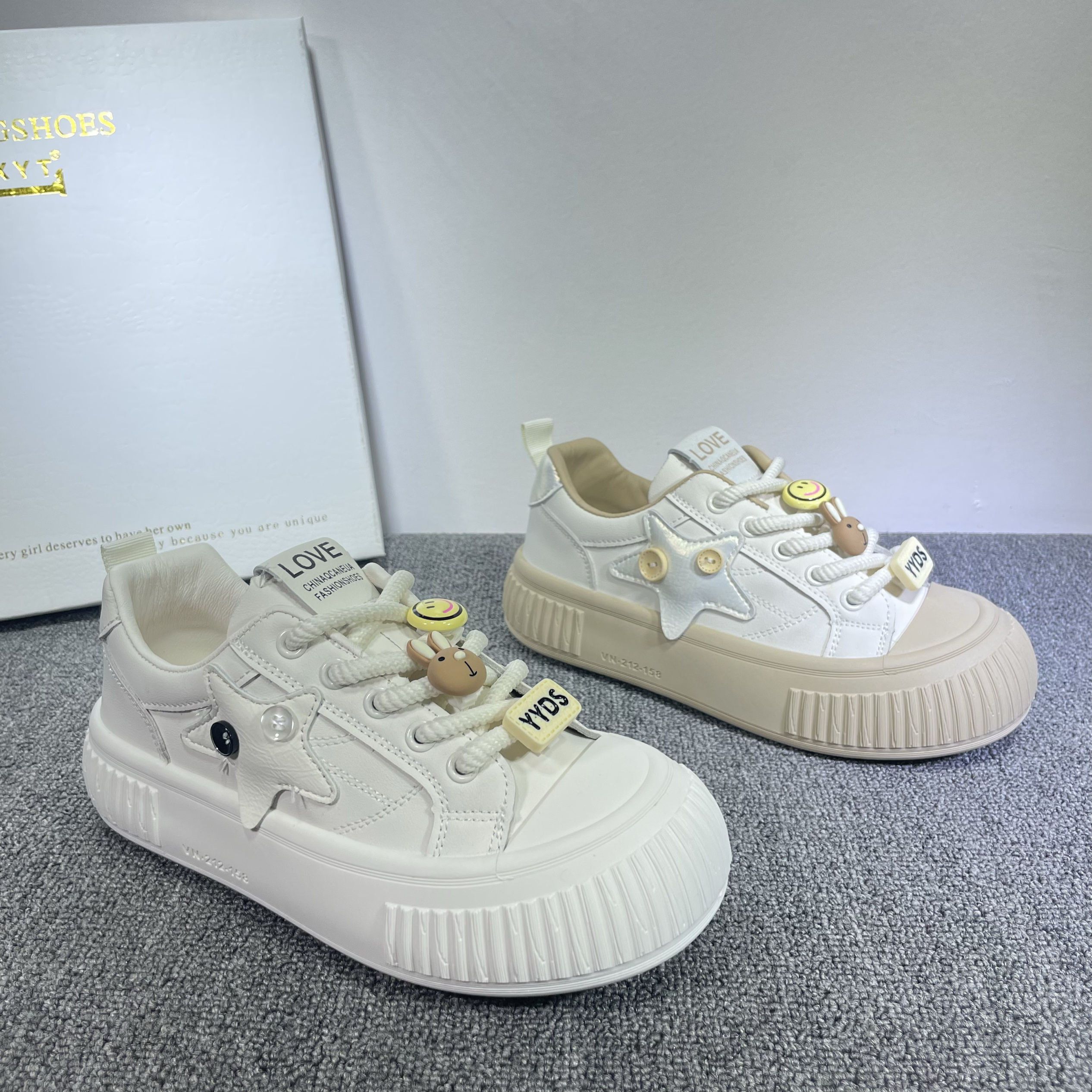 厚底百搭小白鞋包头鞋女2025新款秋季厚底板鞋休闲运动鞋学生鞋