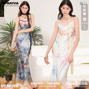 OfAkiva“植物学者”图鉴印花吊带连衣裙女斜裁外穿长裙