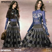 OfAkiva 仿麂皮烫钻格纹拼接连衣裙套装 房间 复古印花两件式