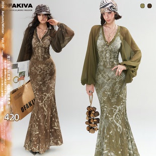 OfAkiva“杜拉克”美拉德印花连衣裙女V领灯笼袖修身显瘦鱼尾长裙