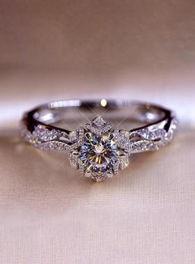 欧美风镂空花朵莫桑石钻戒女款1克拉开口流行指环