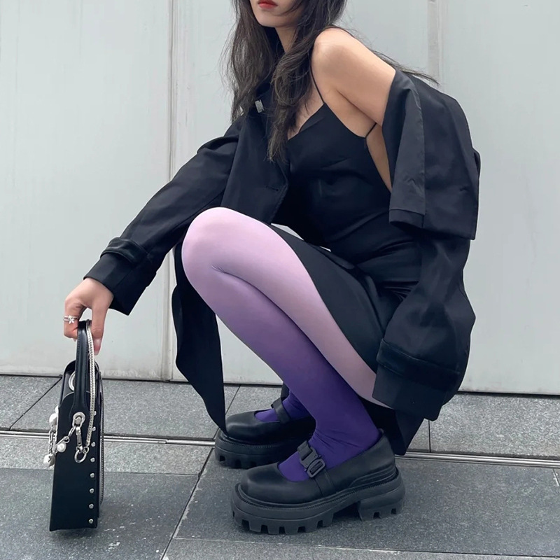 渐变色丝袜秋季薄款天鹅绒120D连裤袜jk黑丝性感防勾丝