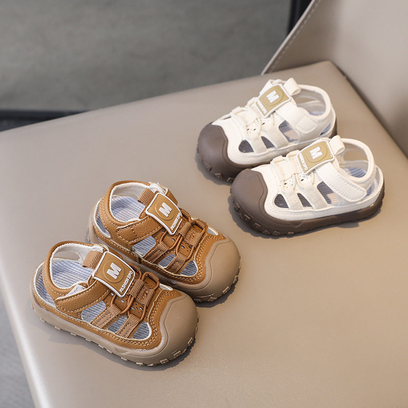 女童凉鞋女款2026新款儿童鞋子1到3岁中大童包头夏薄款沙滩魔术贴