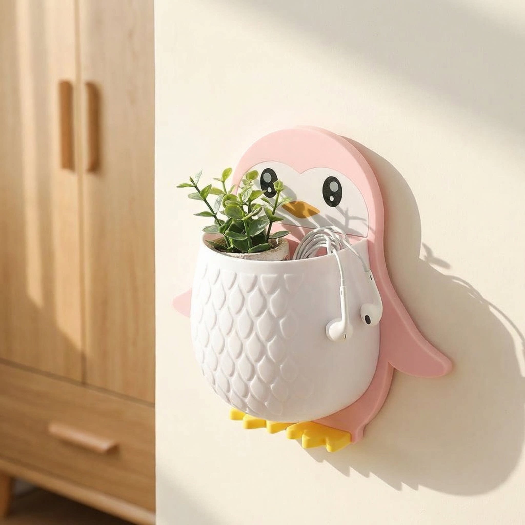 墙上新型置物架遥控器收纳盒卫生间上墙放牙刷牙膏强力贴2026新款