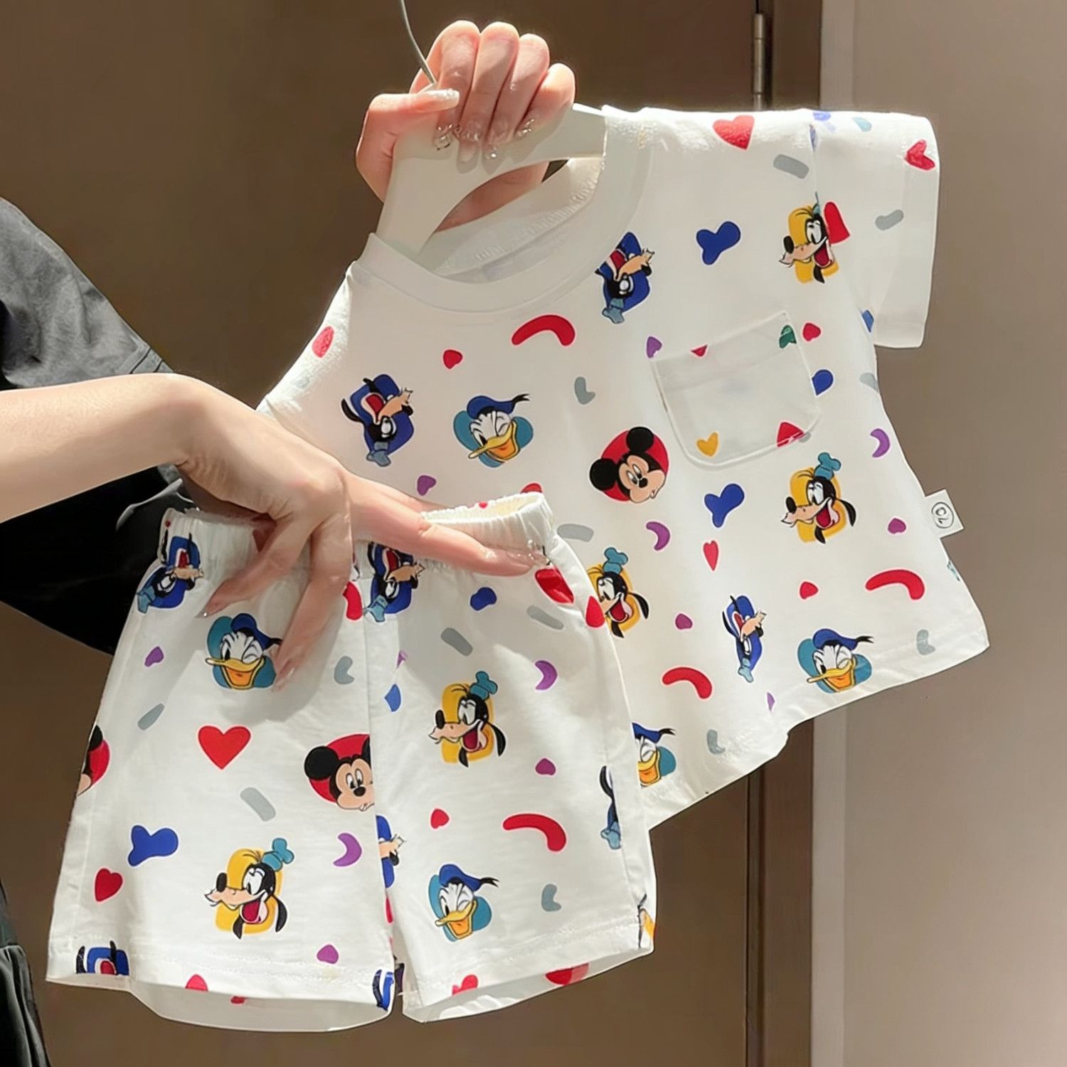 夏季新款男女童宝宝家居服卡通印