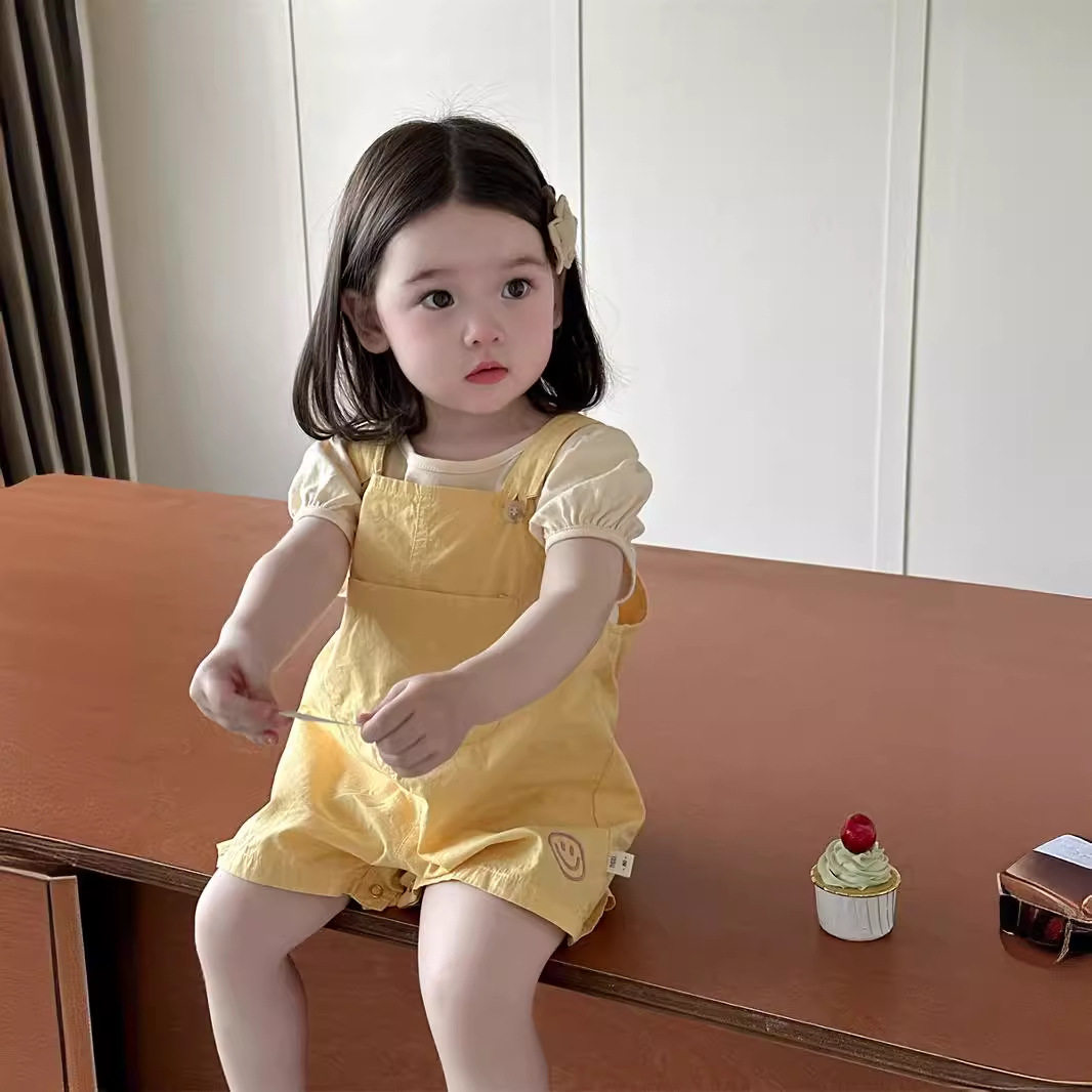 【那子】女童宝夏季新款短袖纯棉T恤衫洋气背带短裤休闲运动套装