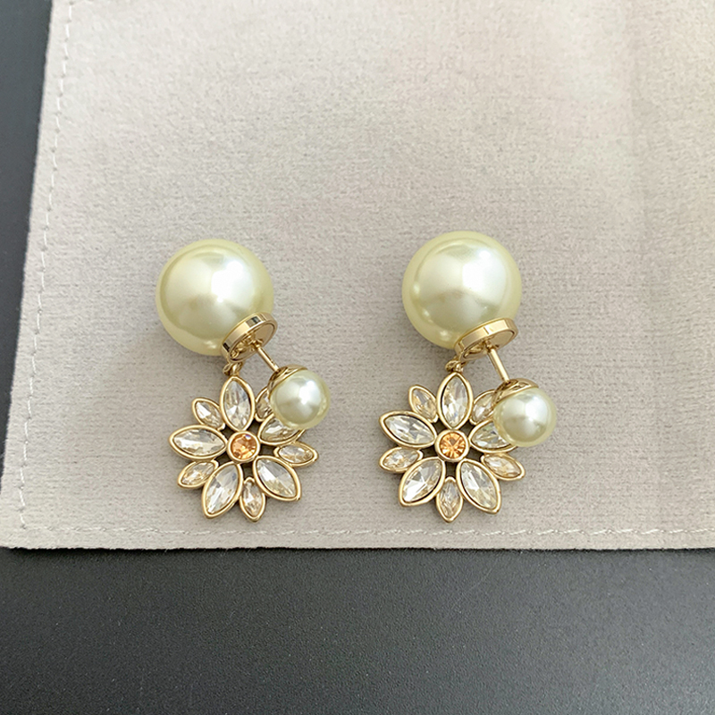 迪奥新款花朵镶钻双面珍珠耳环女