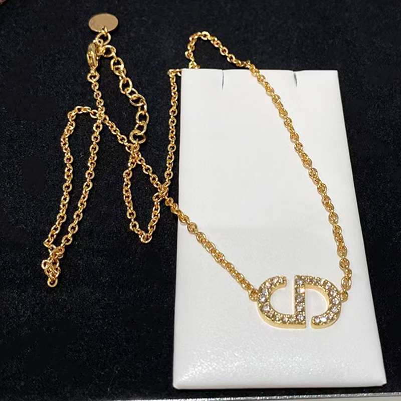 奥米迪奥字母镶钻项链锁骨链女