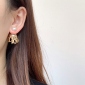 奥米迪奥字母D家流苏珍珠耳钉韦雪同款 镶钻吊坠金色耳环高级耳饰