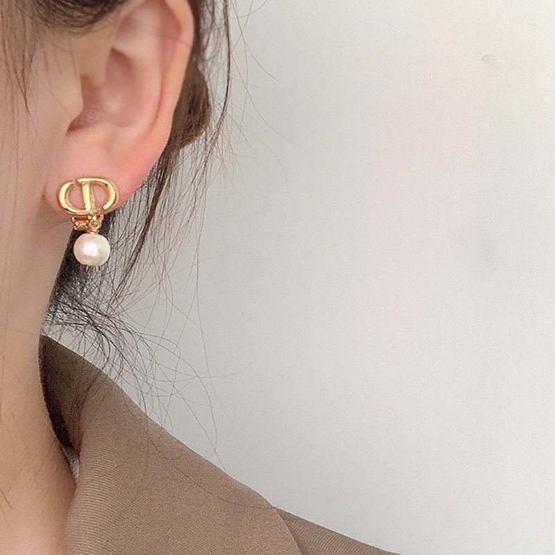 奥米迪奥字母小珍珠耳夹无耳洞女
