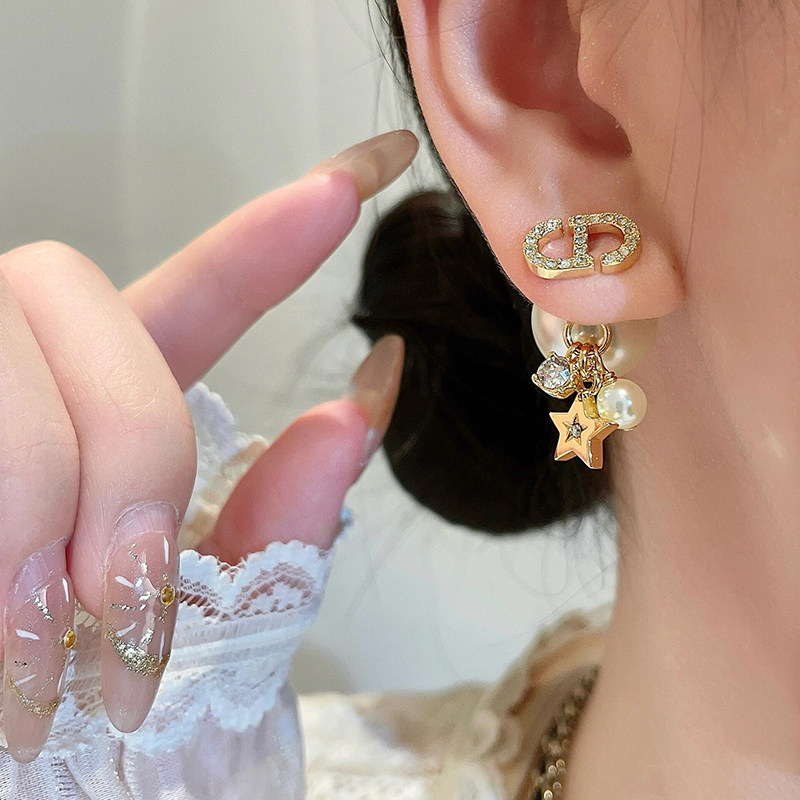 奥米迪奥字母镶钻CD星星流苏珍珠耳钉高级感百搭耳环26年新款耳饰