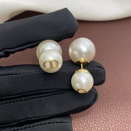 迪奥CD双珍珠字母耳环女双面两戴