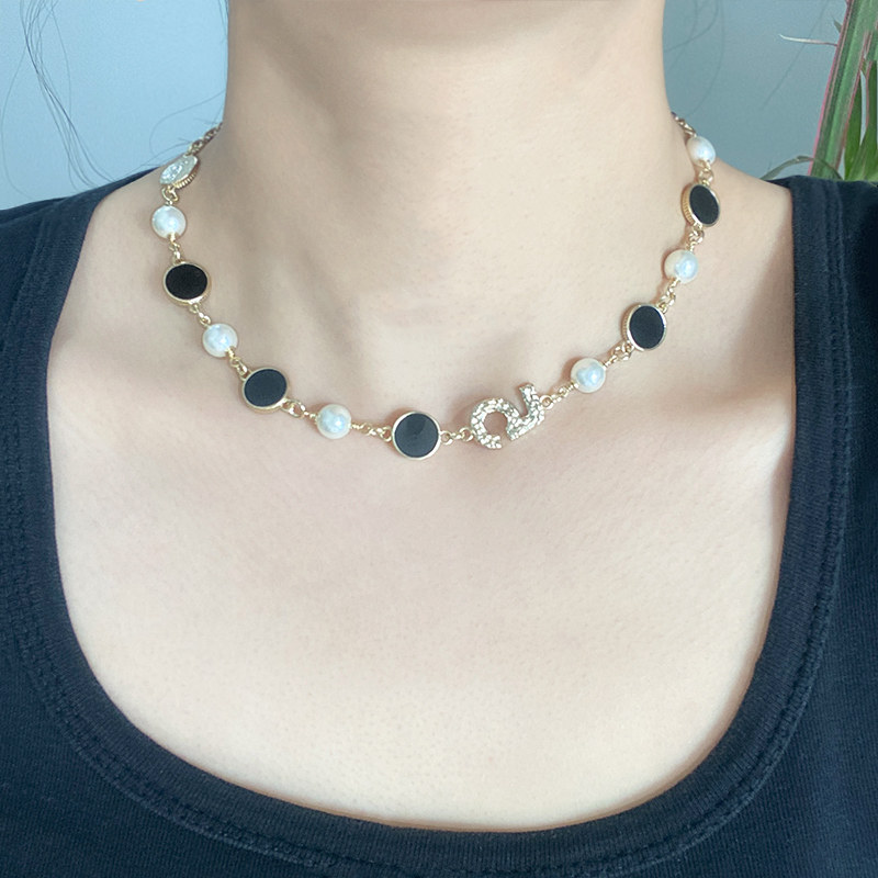 奥米迪奥数字5珍珠黑色珐琅圆盘项链小香风颈链毛衣链锁骨choker