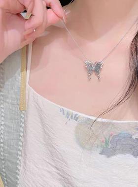 冰新款淡绿色蝴蝶吊坠时尚感颈链