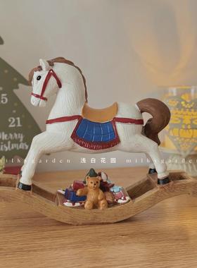 milky圣诞氛围感木马老人火车圣诞礼物商场橱窗摆件圣诞节装饰