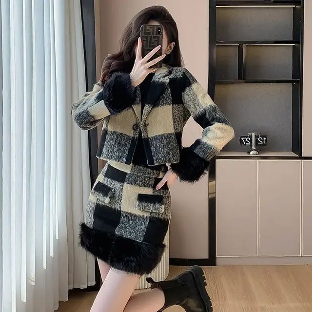 气质名媛小香风套装女秋冬高级感格纹呢子短外套高腰半身裙两件套